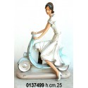 Statuina Donna In Motorino 2404001Nr.